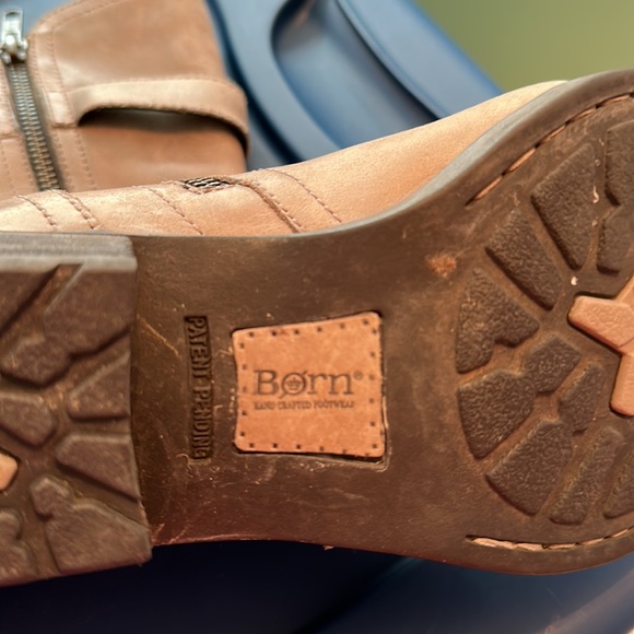 Born ankle boot grey size 9.5 - Picture 6 of 6